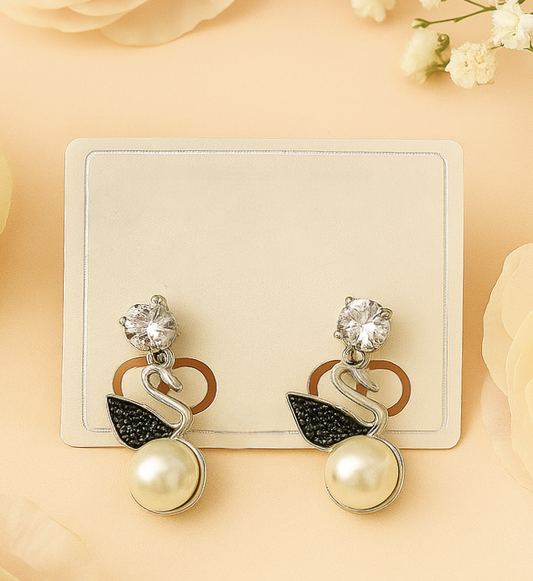 Elegant Swan Design Pearl Stud Earrings with Crystal Top